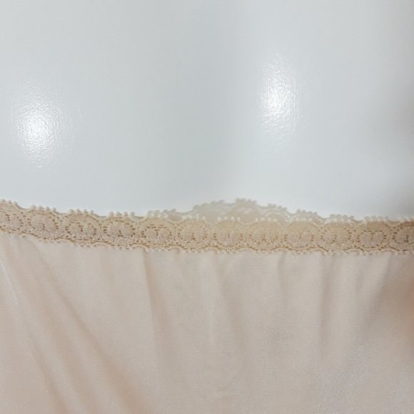 Lace Trim Wonder Maid Vintage Solid Beige Slip 34 - Picture 9 of 11